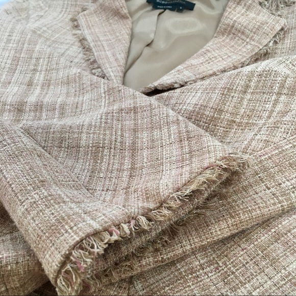 ⚜️BCBG tweed pink blazer⚜️ - Picture 6 of 8